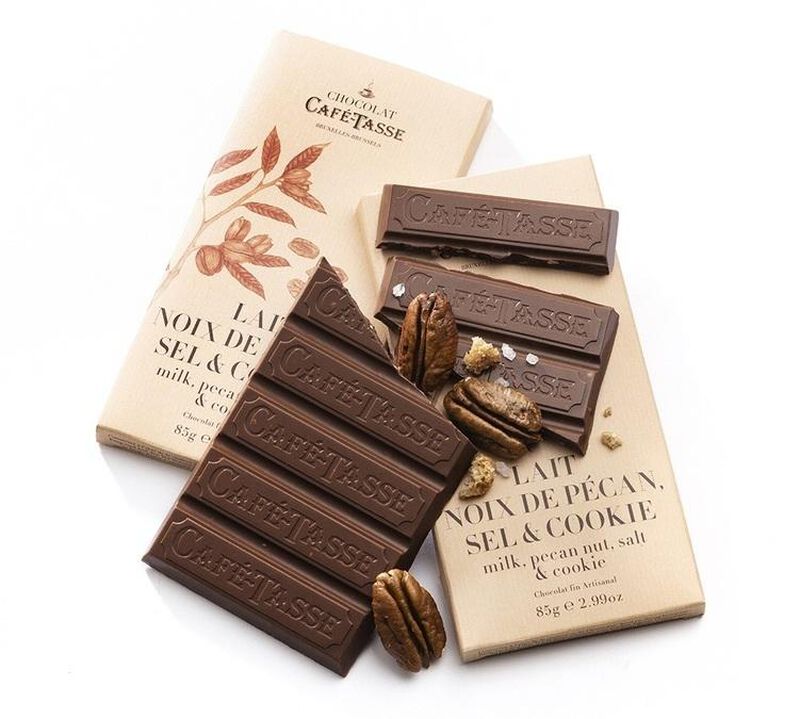 Caf&eacute; Tasse Milk Chocolate Bar with Pecan Nuts Salt & Cookies - 85g image number 1