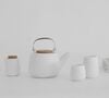 Viva Scandinavia Nicola white porcelain teapot - 1.2L + free gift image number 1