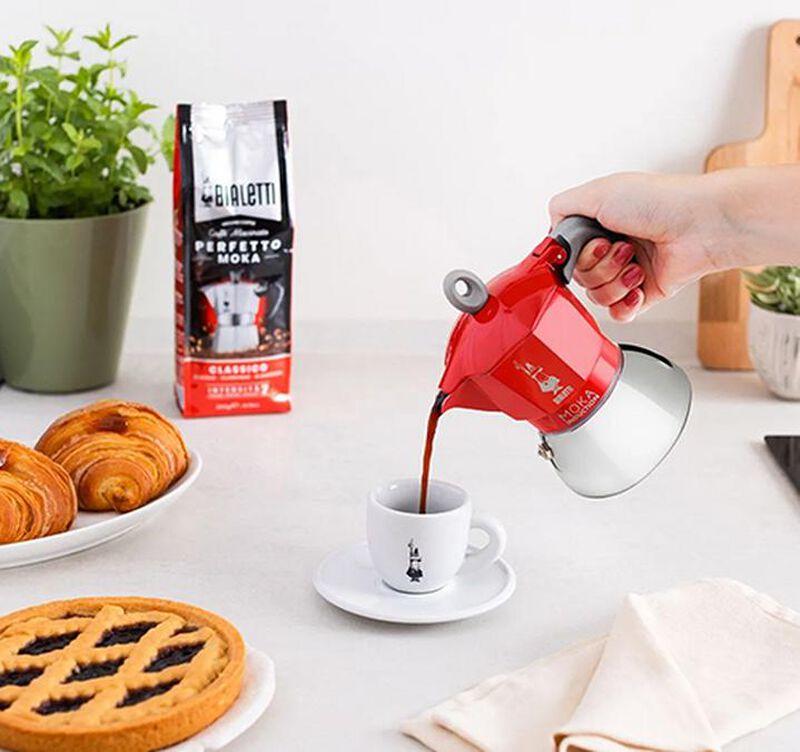 Bialetti - Moka per induzione - Moka Induction Rossa 4 tazze image number 3