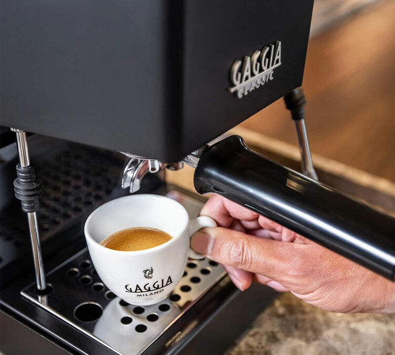 Gaggia Classic E24 Classico EVO Black Macchina Espresso image number 2