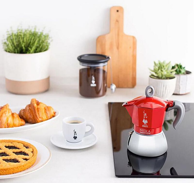 Bialetti - Moka per induzione - Moka Induction Rossa 4 tazze image number 2