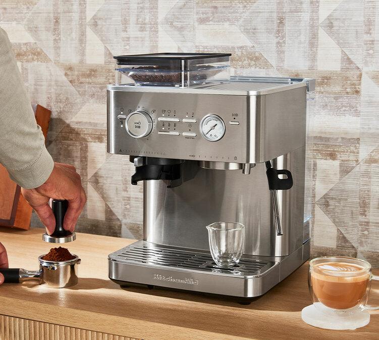 manutenzione della macchina espresso kitchenaid acciaio