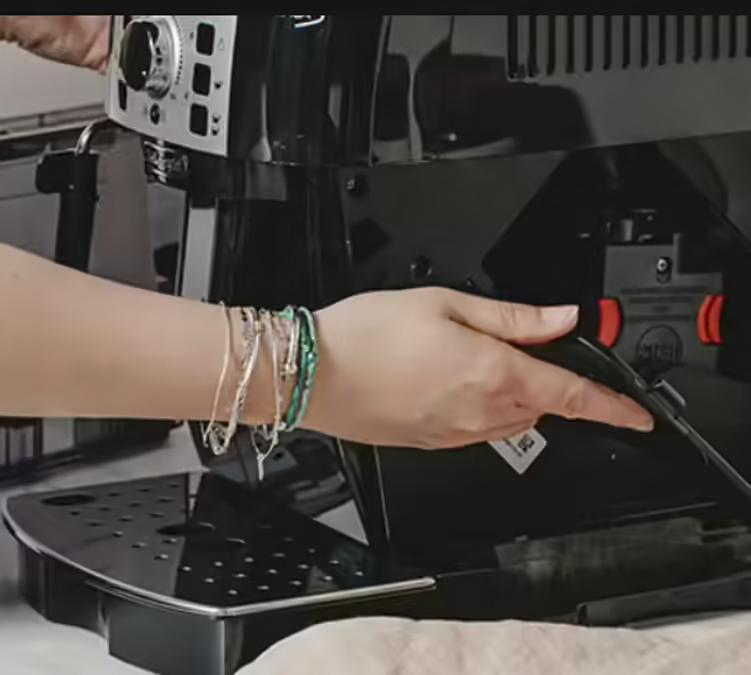 Macchina automatica DeLonghi Magnifica S